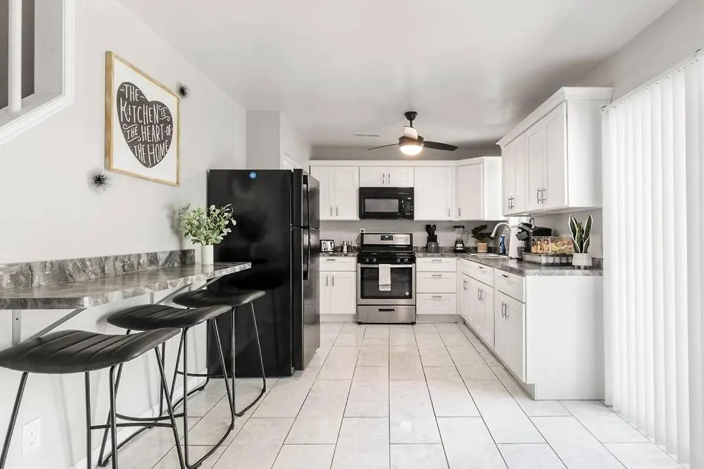 Apartment Fly In Style! Charming Townhome 6 Mins From Ric! Highland Springs