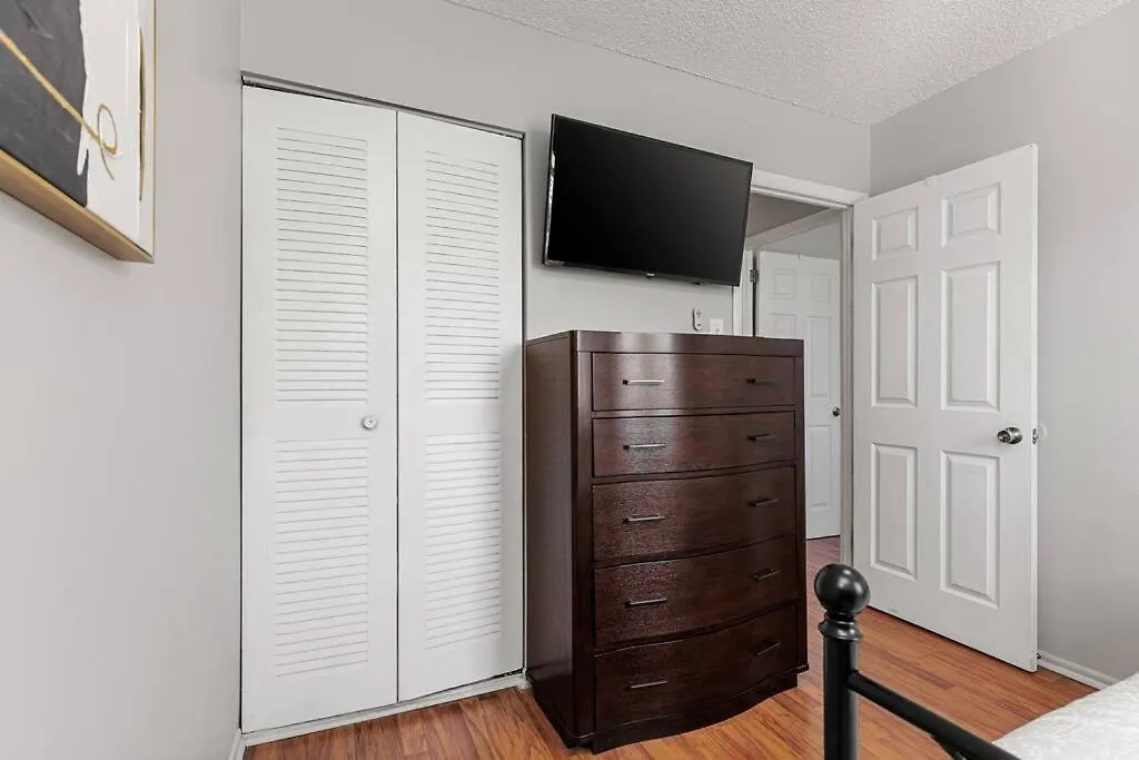 Fly In Style! Charming Townhome 6 Mins From Ric! Highland Springs United States